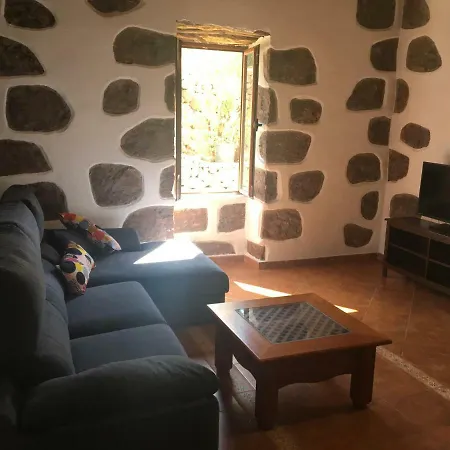 Holiday home Mis Abuelos Taidia